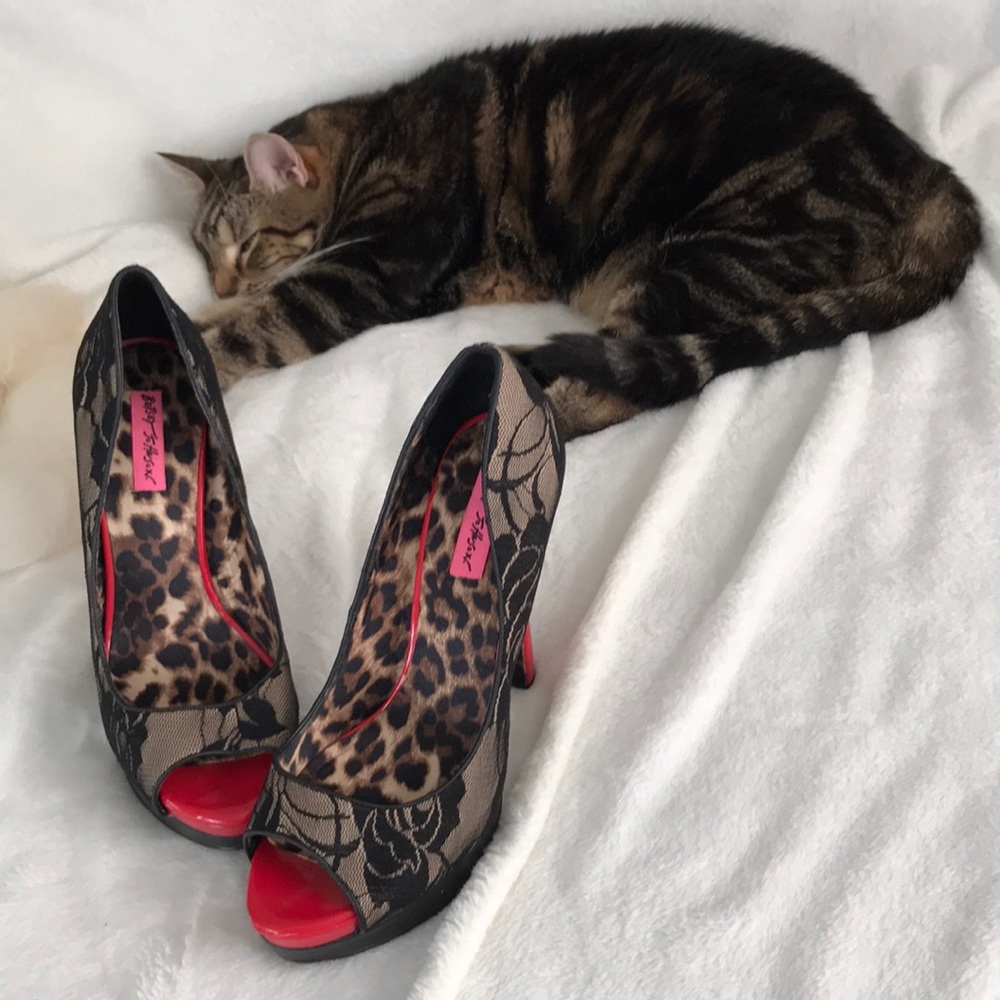 Super cute high heels